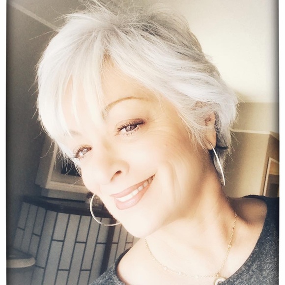 Meet the Posher Other - Meet your Posher, Elyse